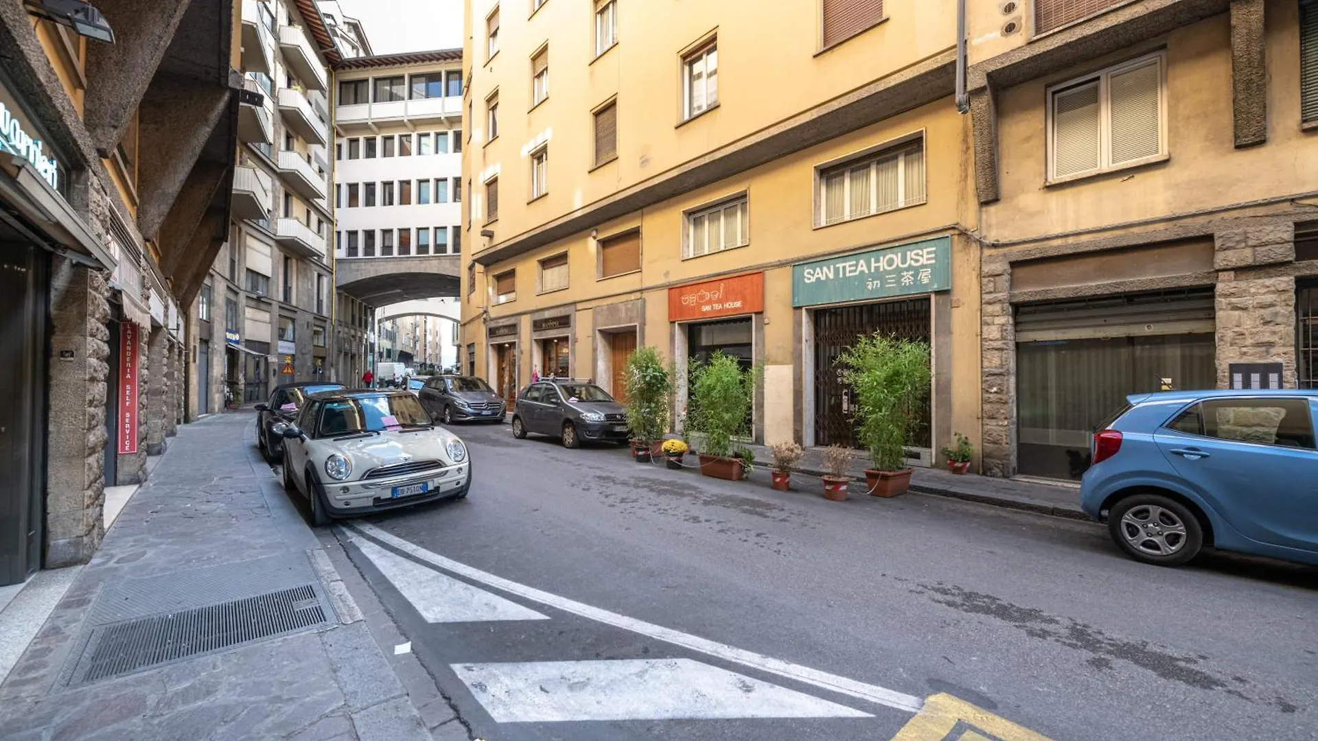 Florence Ponte Vecchio Apartment Italy